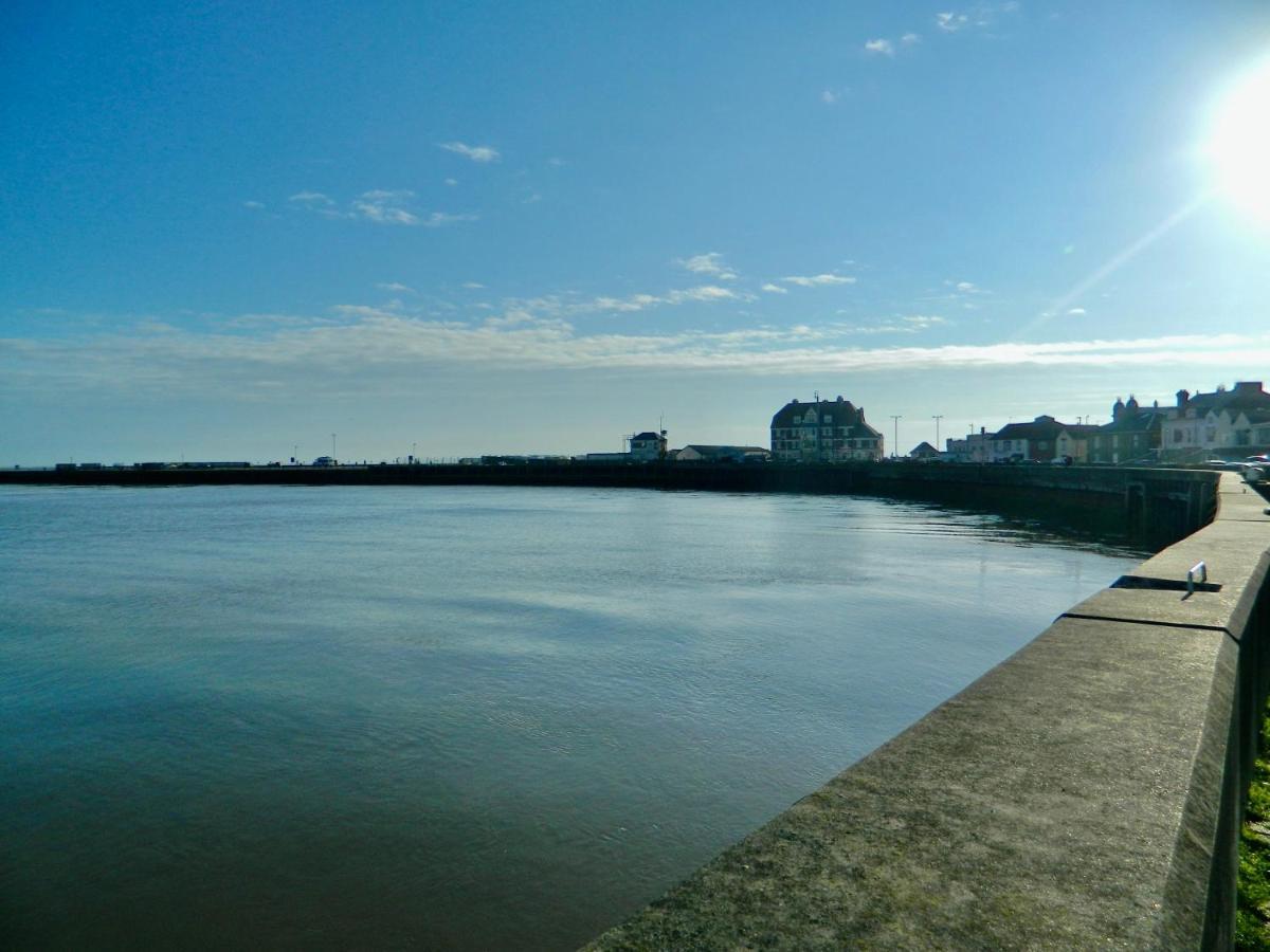'Harbour View' On The River By Gorleston'S Award Winning Beach - Pet Free! 外观 照片